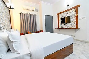 Fabhotel Classic Holiday