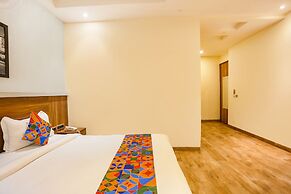 Fabhotel Royal Touch