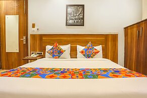 Fabhotel Royal Touch