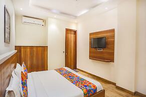 Fabhotel Royal Touch