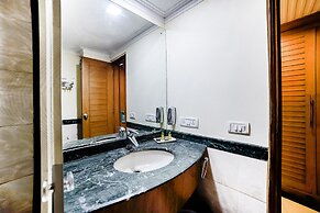 Fabhotel Bmk Grand
