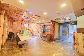 Fabhotel Prime Middleton
