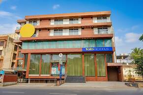 FabHotel Emirates Suites