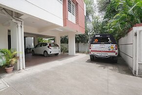 FabHotel Vardhan House II