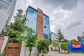 Fabhotel Paradise Inn