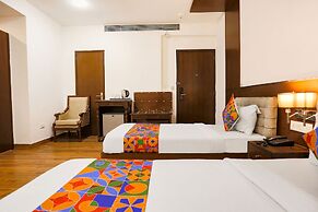 Fabhotel Heaven In