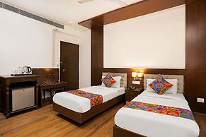 Fabhotel Heaven In