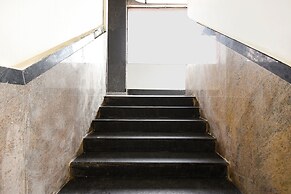 Fabhotel High Rise