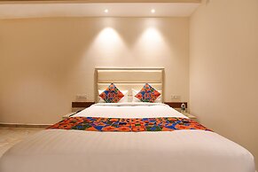 Fabhotel High Rise