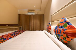 Fabhotel High Rise