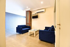 Fabhotel High Rise