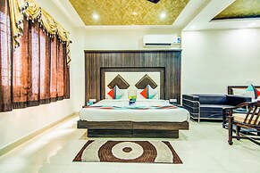 FabHotel KS