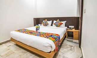 Fabhotel Golden Leaf
