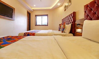 FabHotel Peninsula