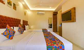 FabHotel Peninsula