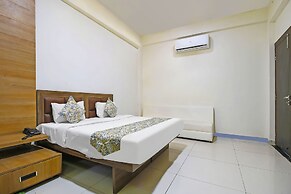 Fabhotel Sugar Cube