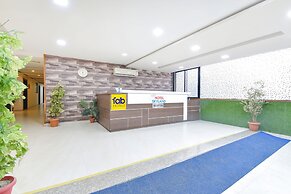 Fabhotel Skyland