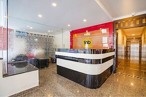 Fabhotel Greenwood Xpress Inn