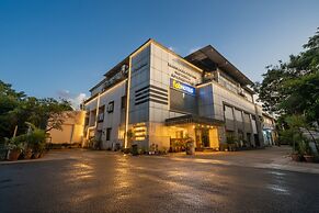 Fabhotel Prime The Thane Club