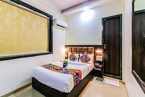 FabHotel Galaxy Suite Chembur