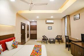 FabHotel Pine Tree