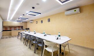 Itsy Hotels NV, Sushant Lok