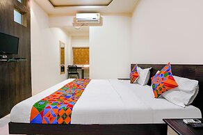 Fabhotel Regent Inn