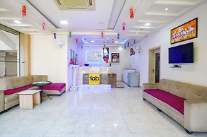 Fabhotel Regent Inn