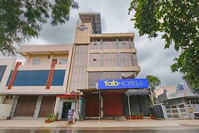 FabHotel Saket Inn