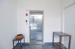 FabHotel Saket Inn