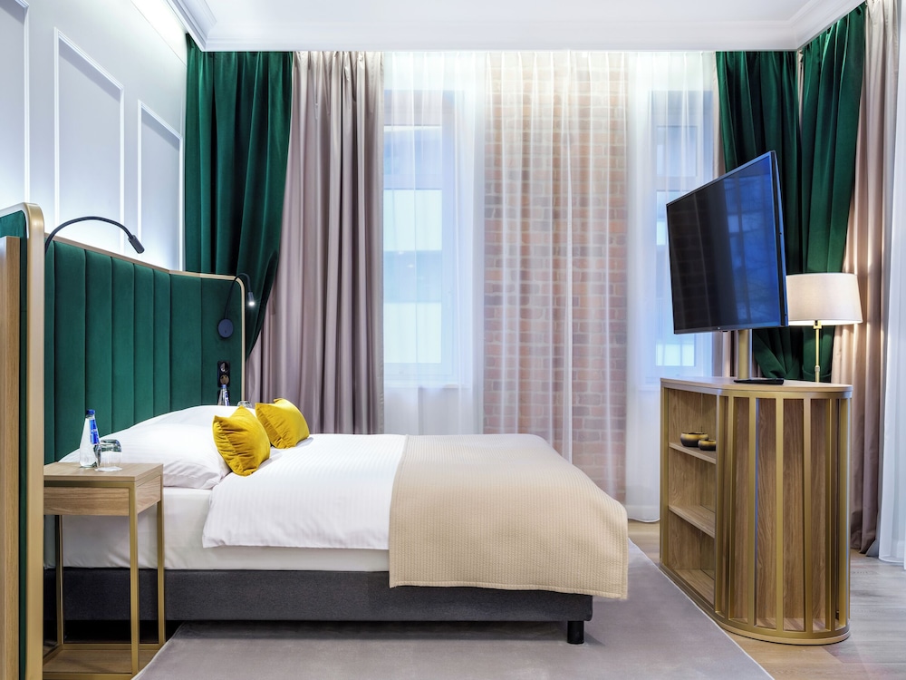 Hotel Golden Queen