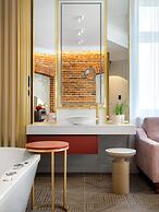 Hotel Golden Queen