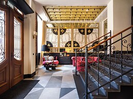 Hotel Golden Queen
