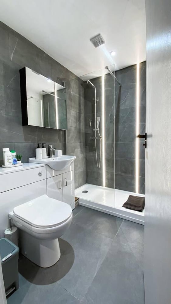 Stunning 1-bed Apartment in Cardiff