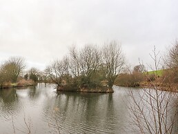 Holly Lodge