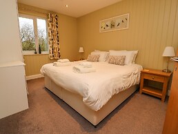 Oak Lodge