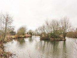 Oak Lodge