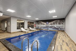 Seven Gardens Hotel