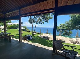 Bali Cliff Glamping