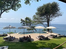 Bali Cliff Glamping