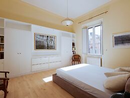 RSH Spanish Steps Luxury Apartments