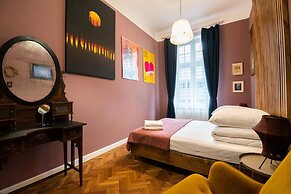 Opera Apartments