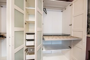 Opera Apartments