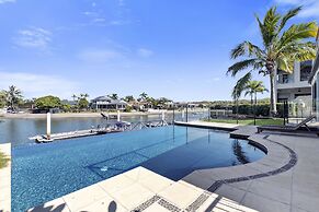 YALLA24-LUXURY RESORT STYLE HOLIDAY HOME