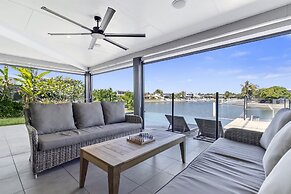 YALLA24-LUXURY RESORT STYLE HOLIDAY HOME