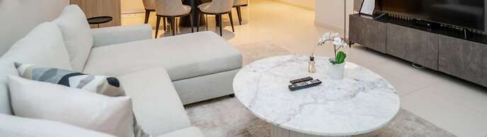 Homesgetaway- 2BR in Beach Vista Tower 2
