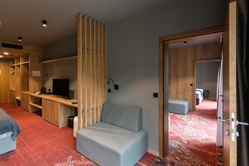 Hotel Nomad