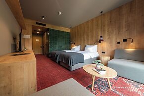 Hotel Nomad