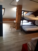 Amelia by gaiarooms