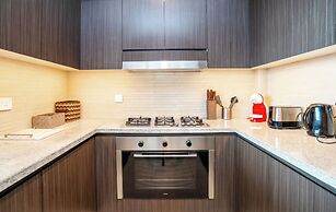 Homesgetaway- Cozy 3BR in Downtown Views